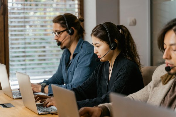 Découvrez l'Influence des Réglementations sur le Commerce International : Import-Export en Évolution